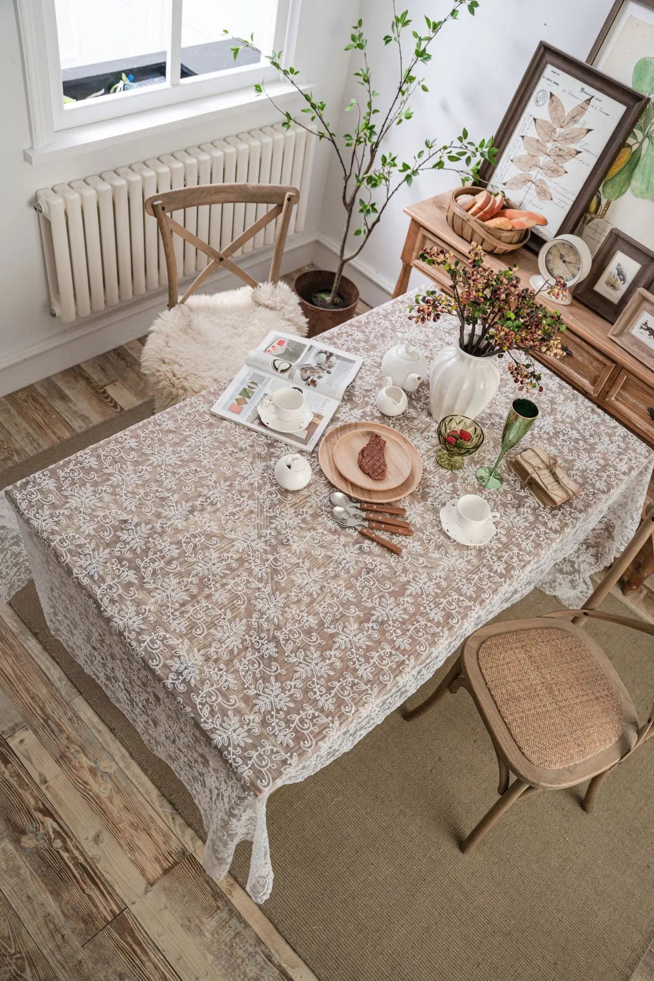 Exquisite Vintage Lace Tablecloth