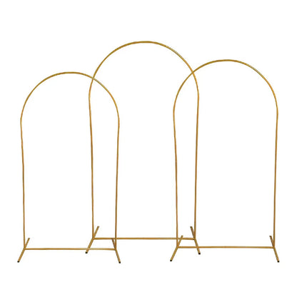 Soporte de arco para bodas dorado: marco de fondo elegante